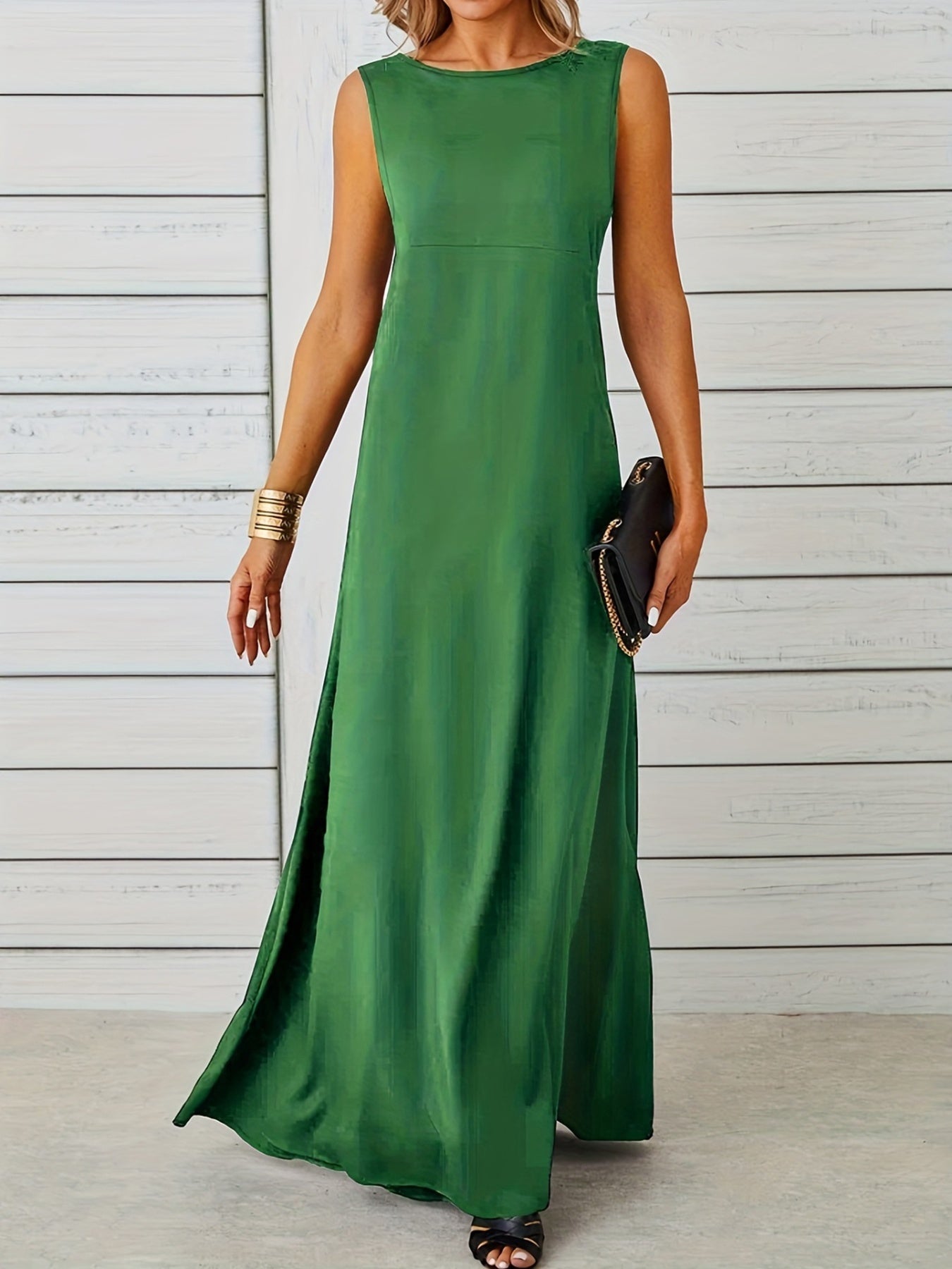 Sleeveless Flowy Maxi Dress in Green
