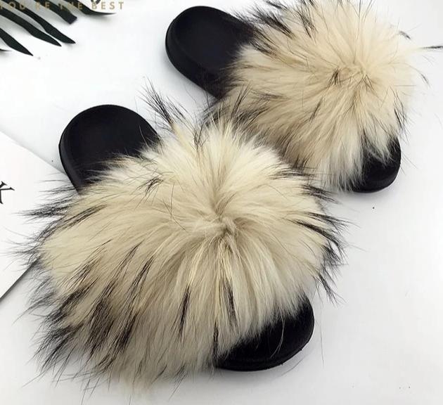 Faux Fur Slippers - Easy Pickins Store