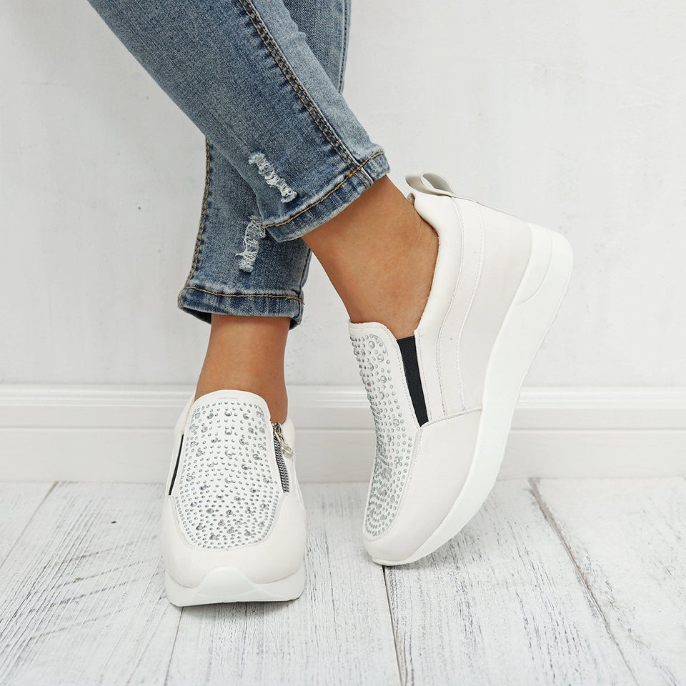 Easy sales pickins sneakers